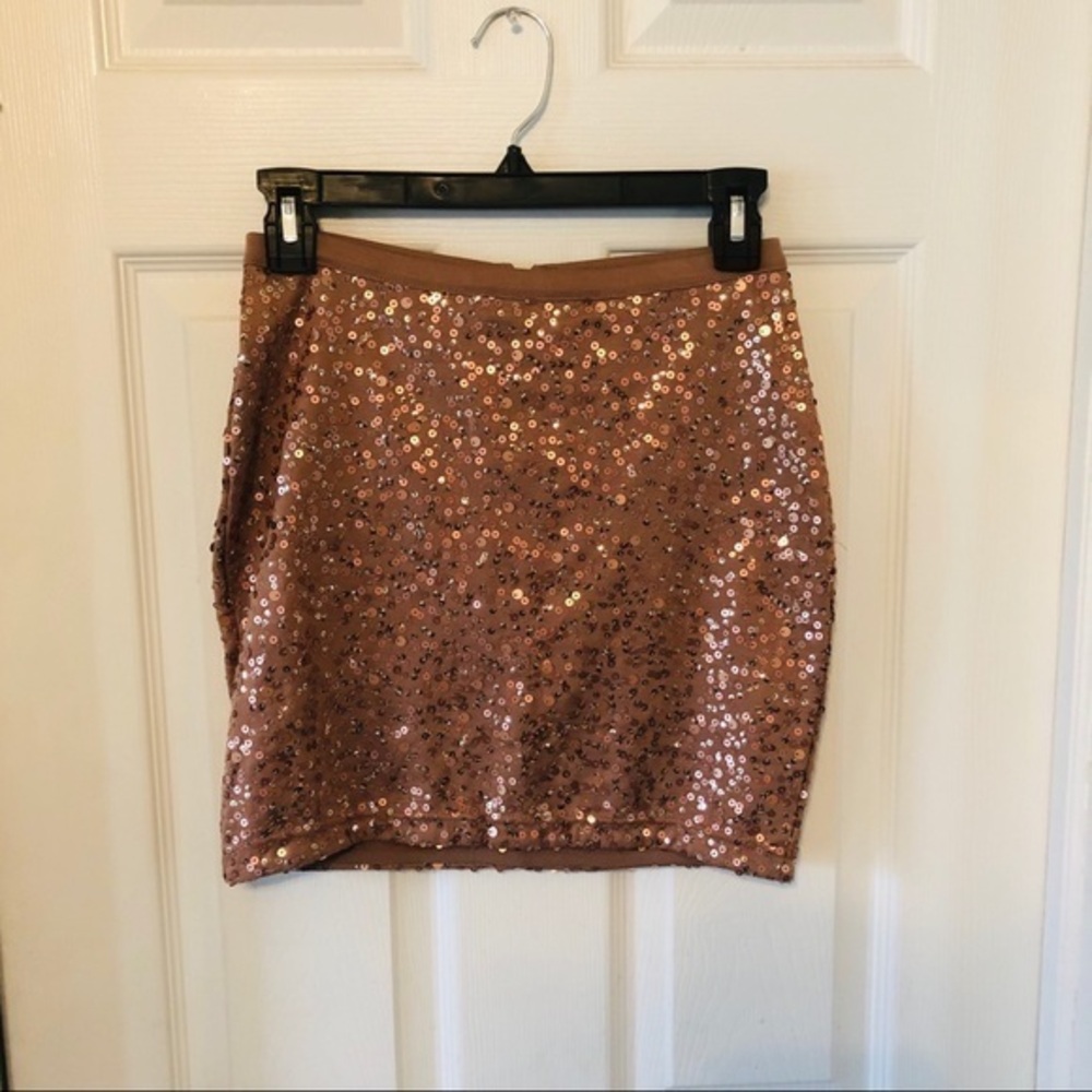 H&M nude tan sparkly sequins beaded mini skirt size XS